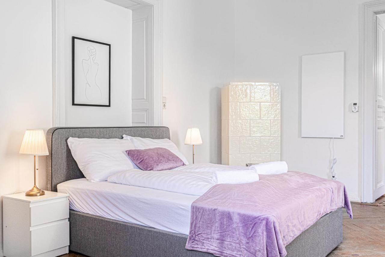 Cozy 2Br Apt. Near Akh Hospital-Ideal For Longstay Виена Екстериор снимка